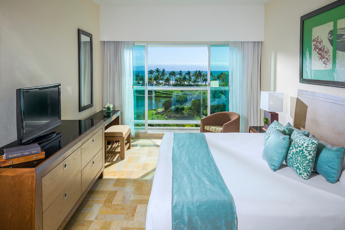 vidanta-nuevo-vallarta-accommodations-mayan-palace-one-bedroom-suite-2